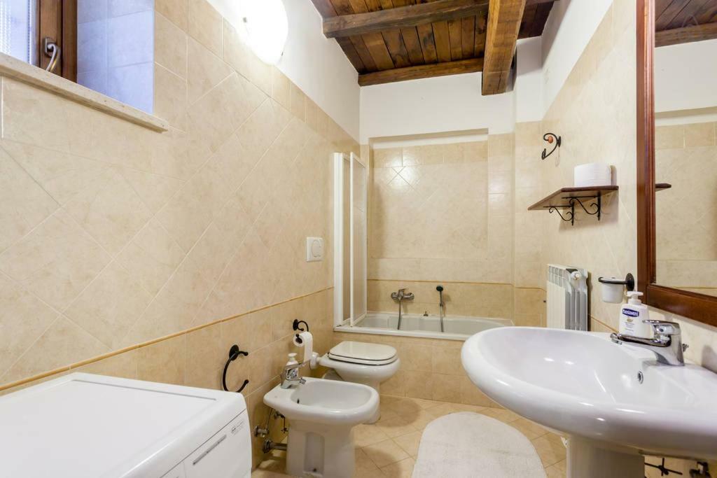 דירות מונטפאלקו Ciards House מראה חיצוני תמונה